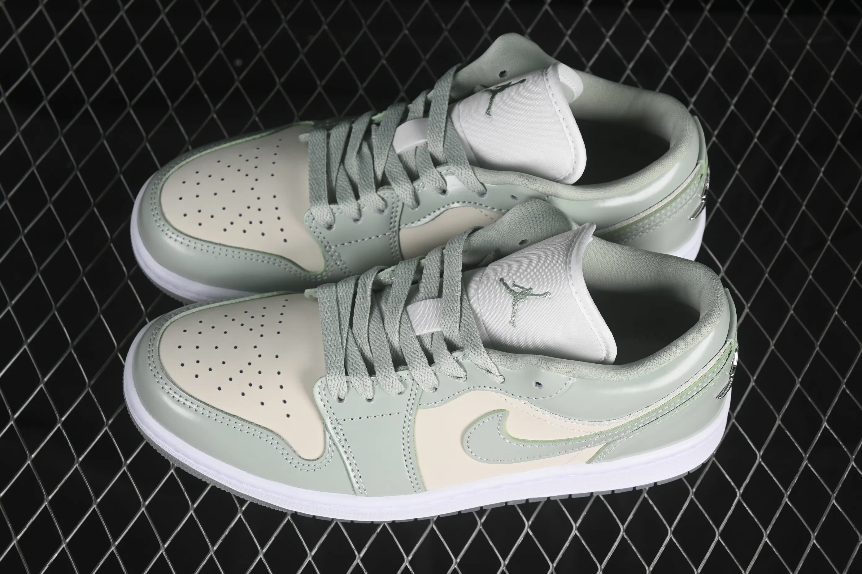 All categories Air Jordan Jordan series basketball shoes Air Jordan 1 Low G version pure original Air Jordan 1 Low AJ1 Joe 1 amber green low-top cultural casual sneakers HF4078-100